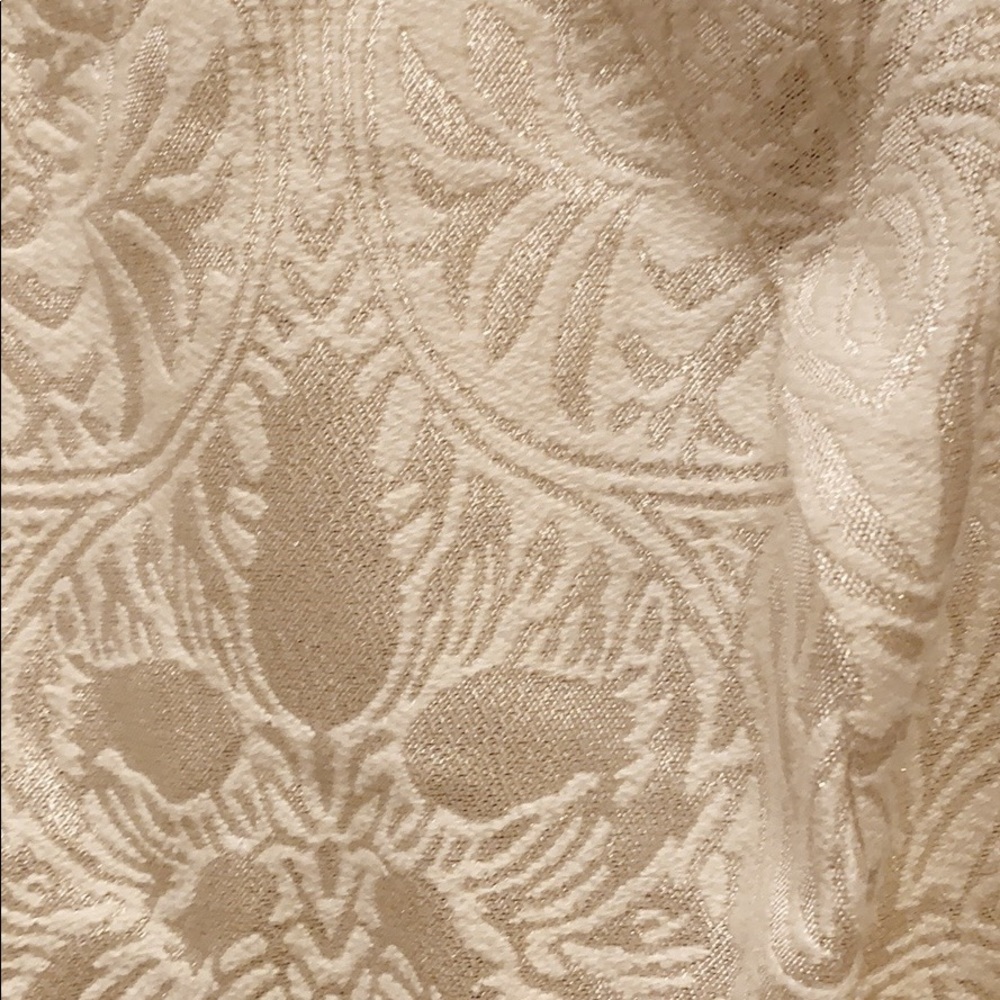 Gianni Bini cream floral embossed mini dress Size Large NWT - Picture 6 of 6